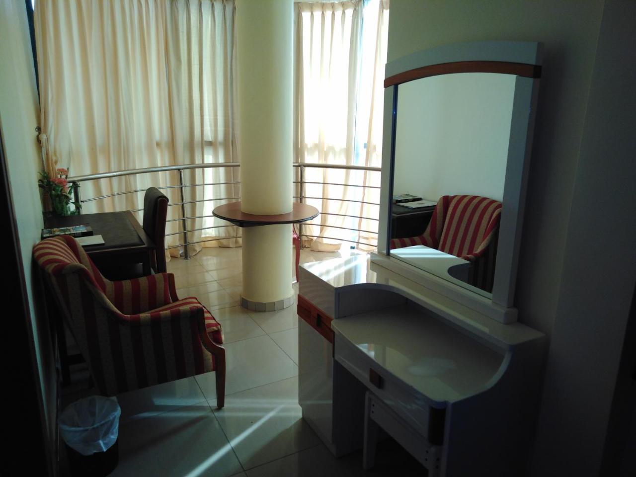 Jobyco Hotel Santeo Екстер'єр фото